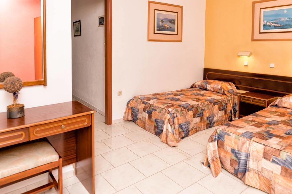 Aphrodite Apartments Kallithéa 객실 사진